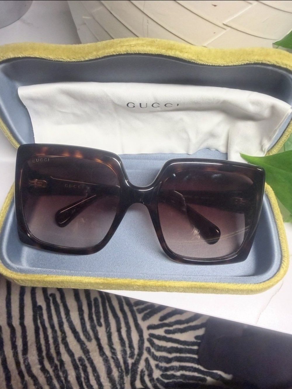 Gucci Oversized Square Tortoiseshell Sunglasses with Brown Gradient Lenses